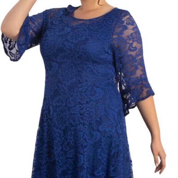 Livi Lace dress - Picture 1 of 4